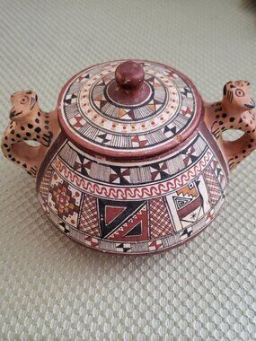 Handmade Lidded Clay Pot With Figural Jaguar Handles Chinchero Cusco Peru